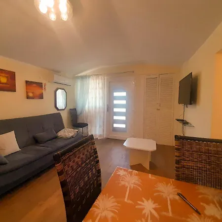 Young Family App Apartmán *